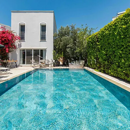 Vila Myndos By Evtatilim Center *